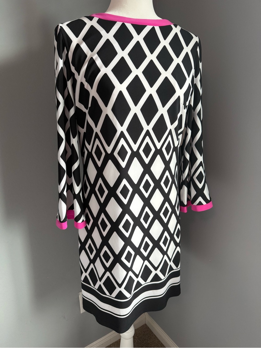 Joseph Ribkoff Dress Black & White Diamond Geometric Print Shift Dress Hot Pink - Picture 2 of 16